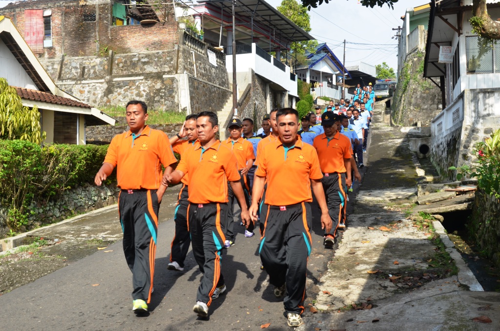 Jalan Santai Tingkatkan Kesehatan Tubuh